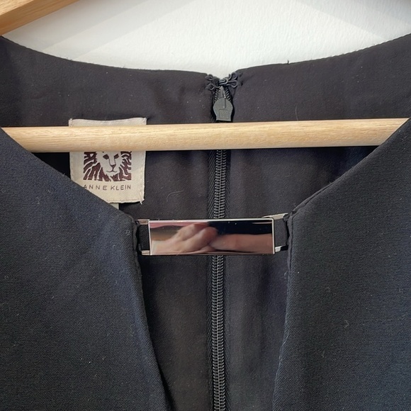 Anne Klein black career classic office shortsleeve A line flare dress, size 2 - Picture 3 of 12